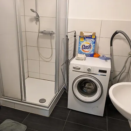 Nestoasewhv Ruhige City-ferienwohnung Apartmán